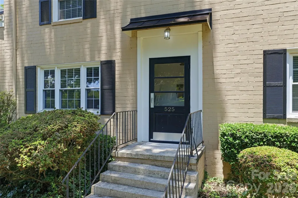 525 Wakefield Drive Charlotte NC 28209
