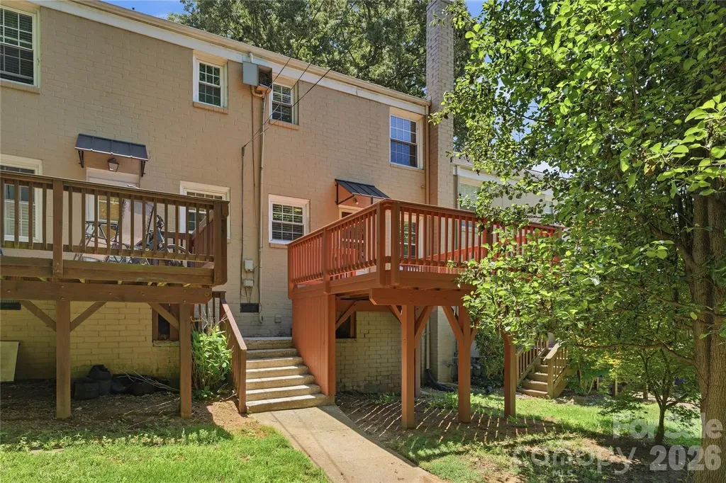 525 Wakefield Drive Charlotte NC 28209