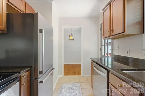525 Wakefield Drive Charlotte NC 28209