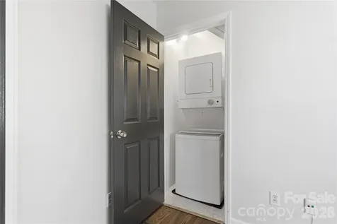 525 Wakefield Drive Charlotte NC 28209