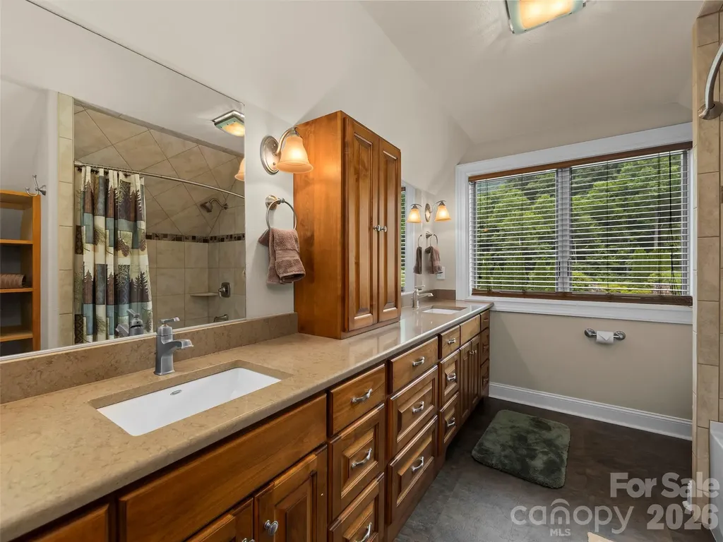40 Shining Rock Drive Canton NC 28716