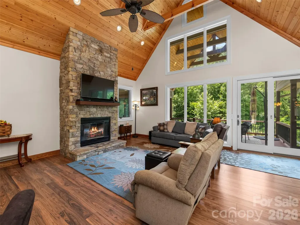 40 Shining Rock Drive Canton NC 28716
