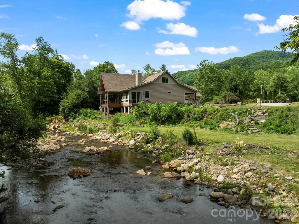 40 Shining Rock Drive Canton NC 28716