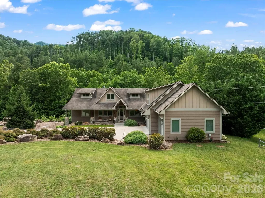 40 Shining Rock Drive Canton NC 28716