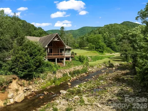 40 Shining Rock Drive Canton NC 28716