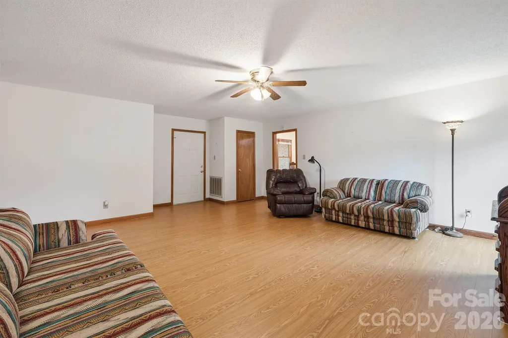 183 Dellinger Drive Statesville NC 28625