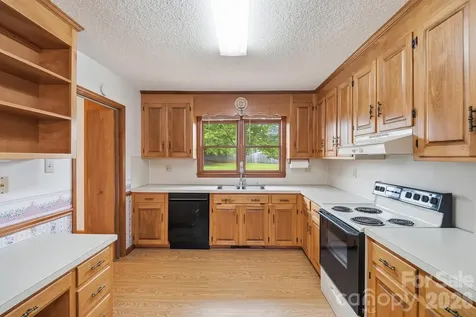 183 Dellinger Drive Statesville NC 28625