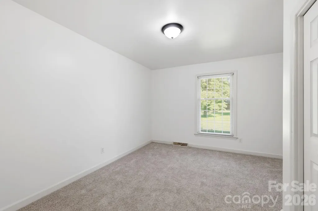 310 Roy Eaker Road Cherryville NC 28021