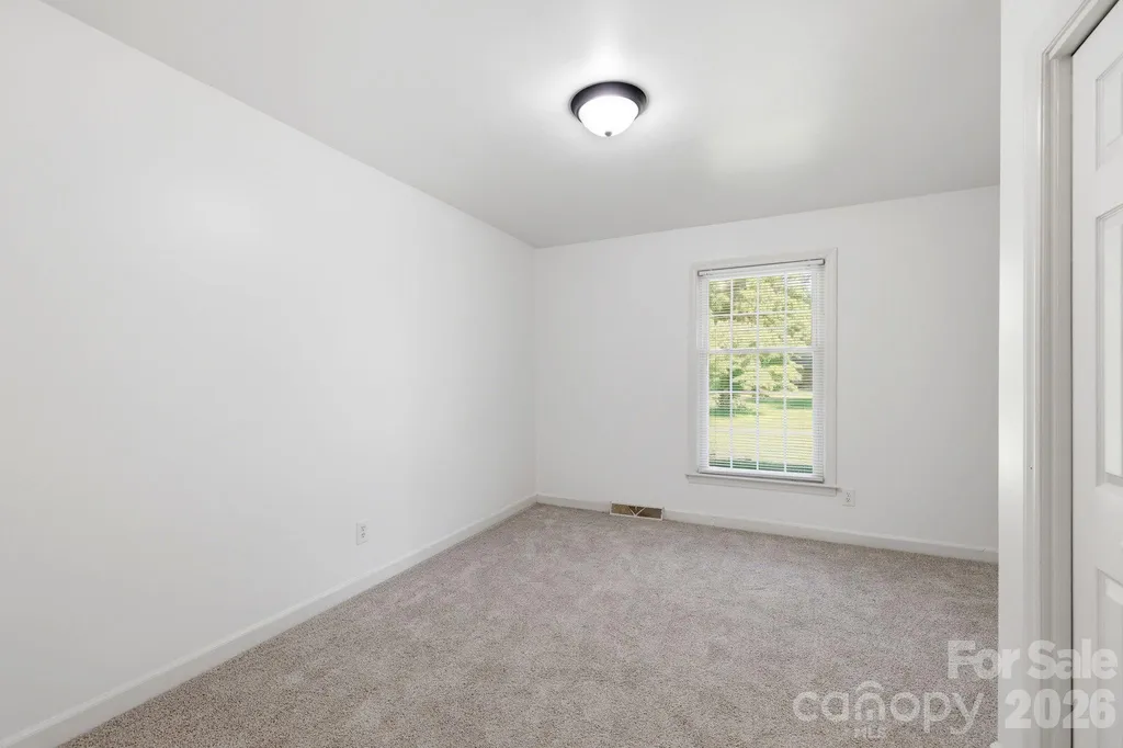 310 Roy Eaker Road Cherryville NC 28021