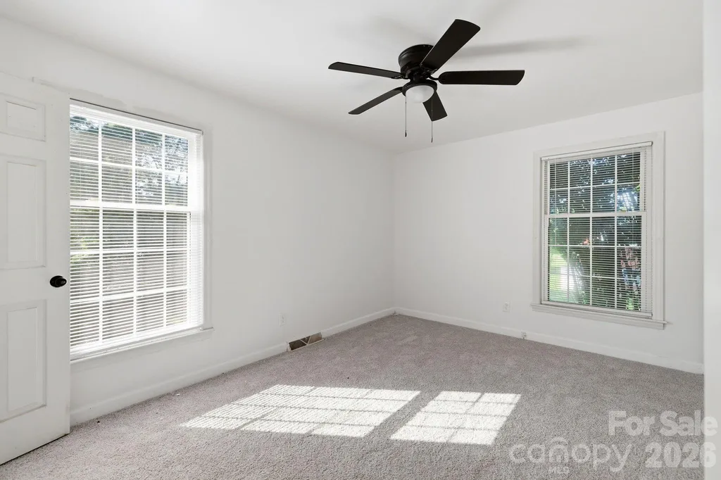 310 Roy Eaker Road Cherryville NC 28021