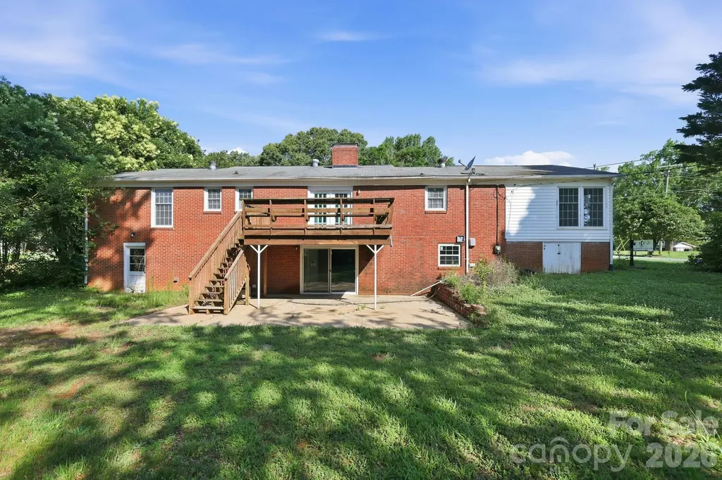 310 Roy Eaker Road Cherryville NC 28021