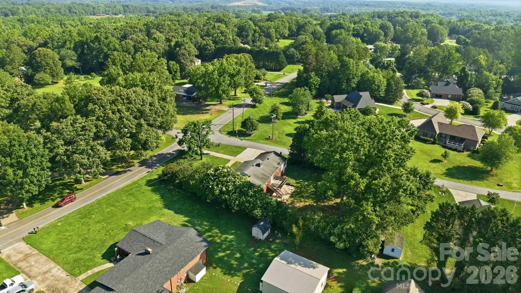 310 Roy Eaker Road Cherryville NC 28021