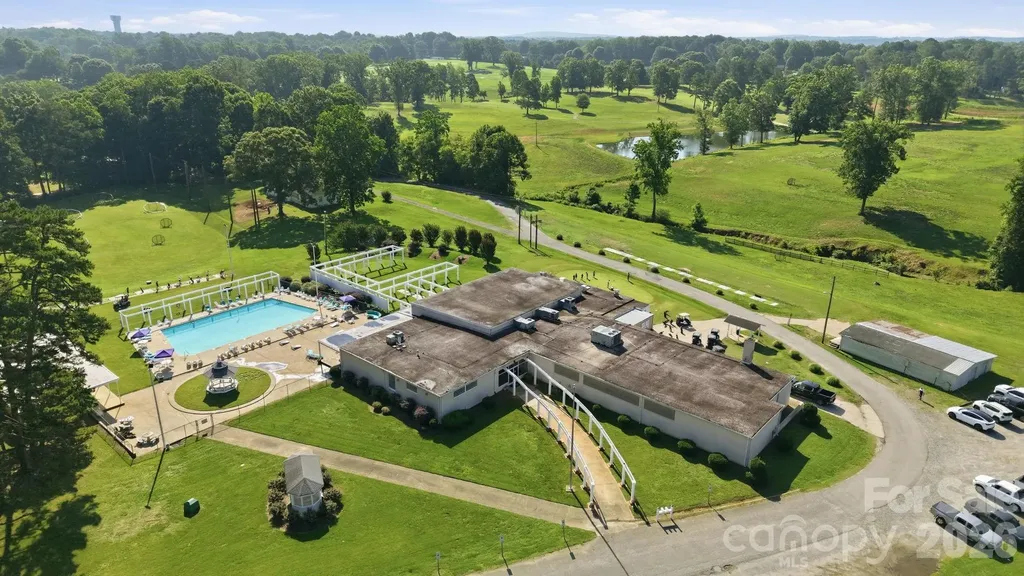 310 Roy Eaker Road Cherryville NC 28021