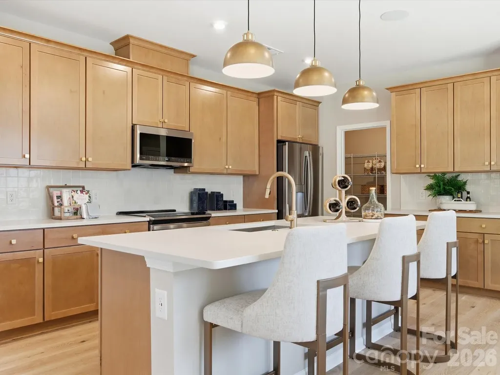 8414 Discovery Lane Charlotte NC 28216