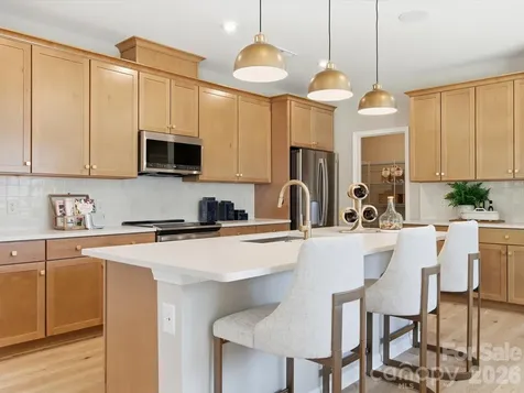 8414 Discovery Lane Charlotte NC 28216