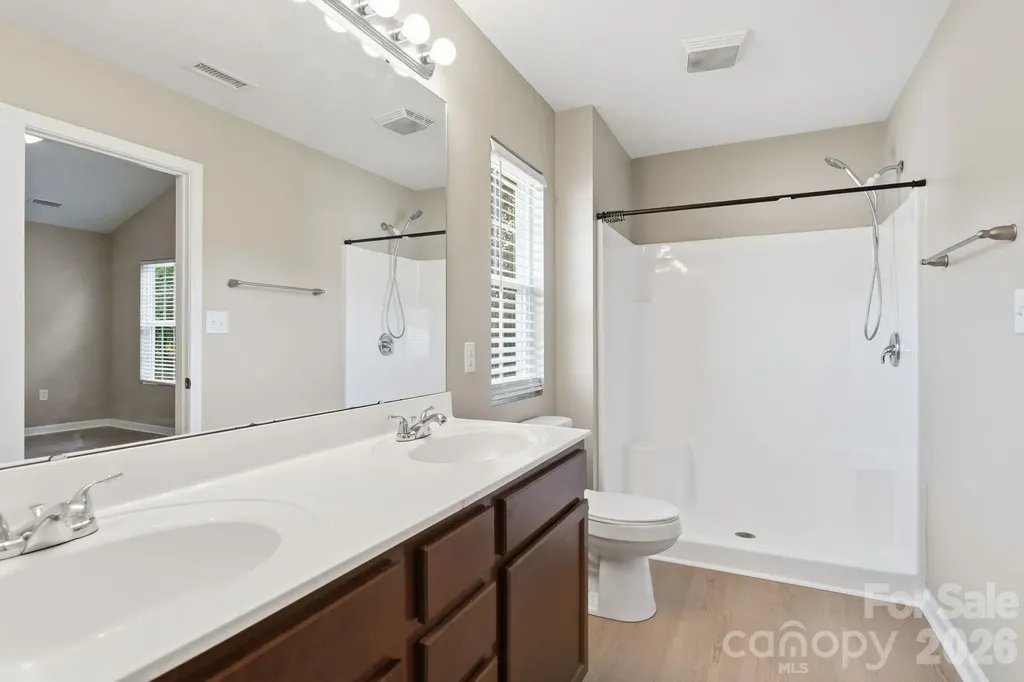 143 High Bluff Circle Mooresville NC 28115