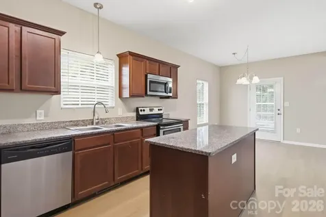 143 High Bluff Circle Mooresville NC 28115