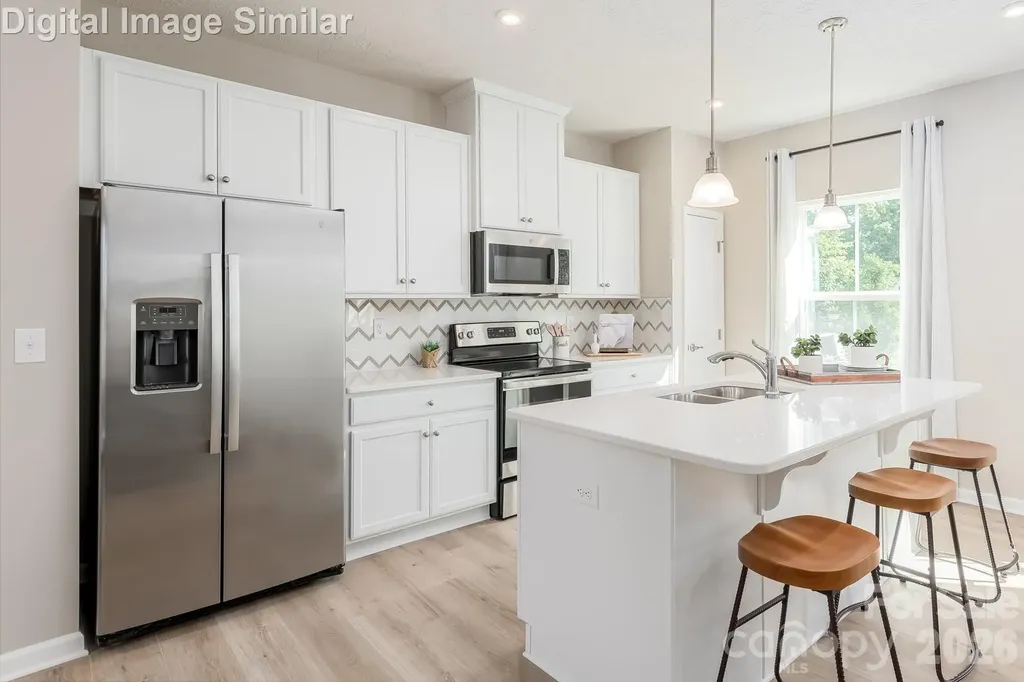 1818 Woodlands Pointe Drive Charlotte NC 28216