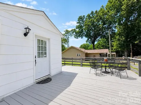 214 Oakwood Avenue York SC 29745
