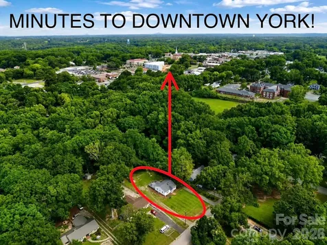 214 Oakwood Avenue York SC 29745