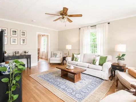 214 Oakwood Avenue York SC 29745