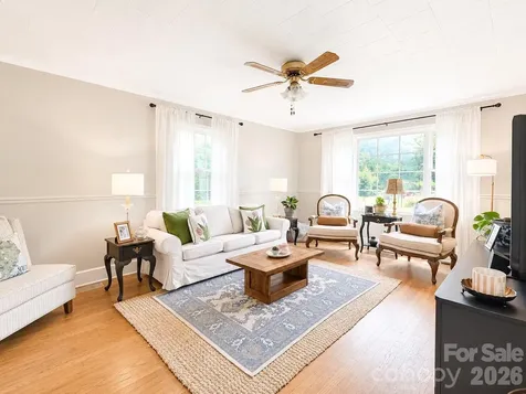 214 Oakwood Avenue York SC 29745