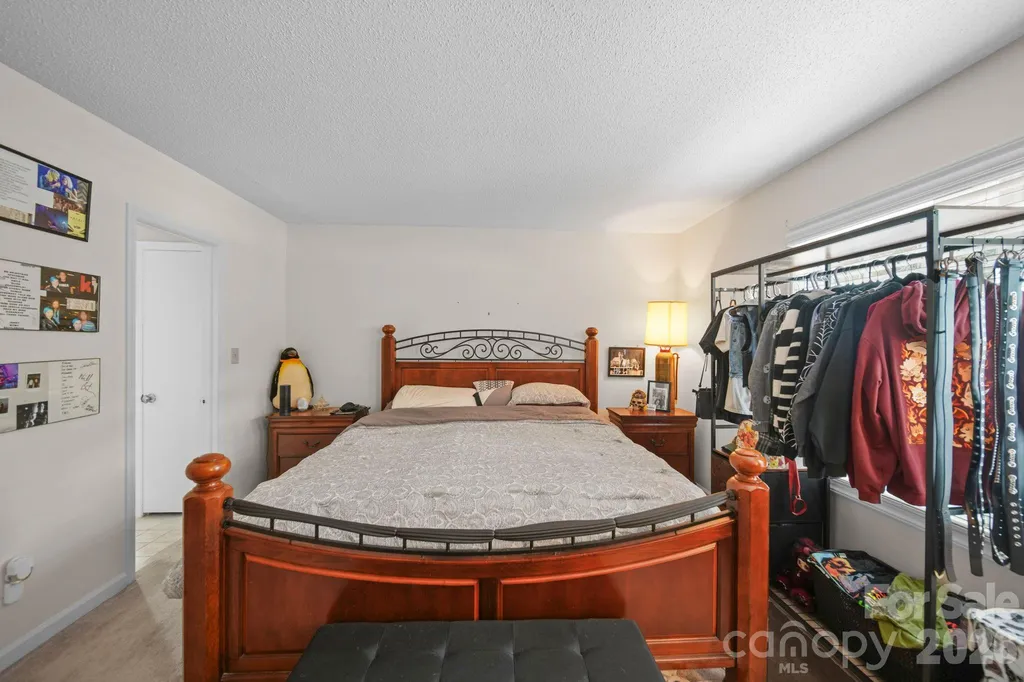 6049 Green Forest Drive Charlotte NC 28212