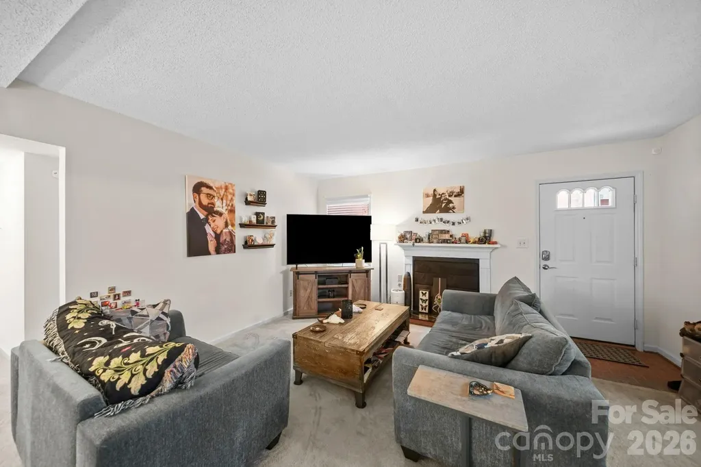 6049 Green Forest Drive Charlotte NC 28212