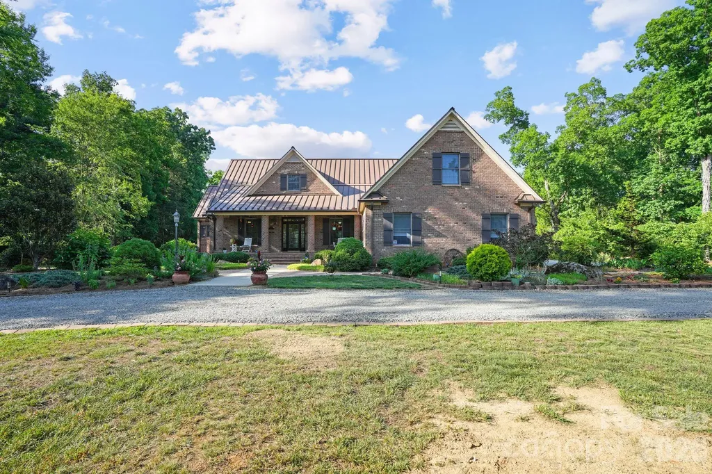 1715 Regan Road Lexington NC 27292