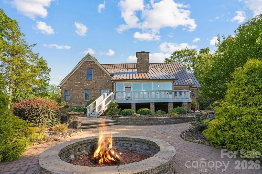 1715 Regan Road Lexington NC 27292