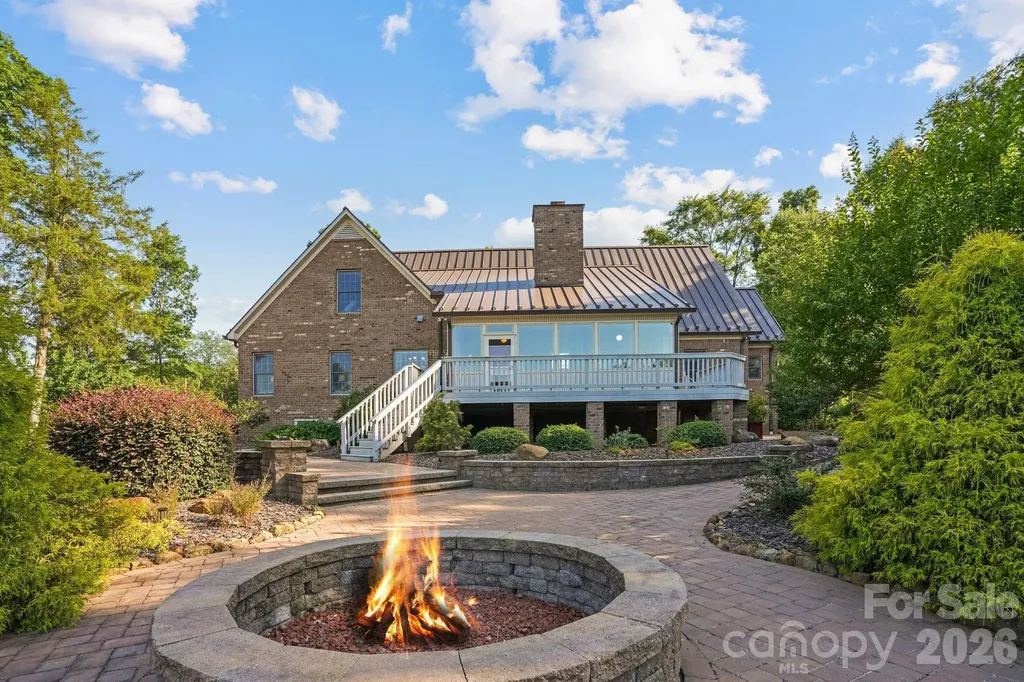 1715 Regan Road Lexington NC 27292