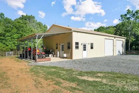 1715 Regan Road Lexington NC 27292
