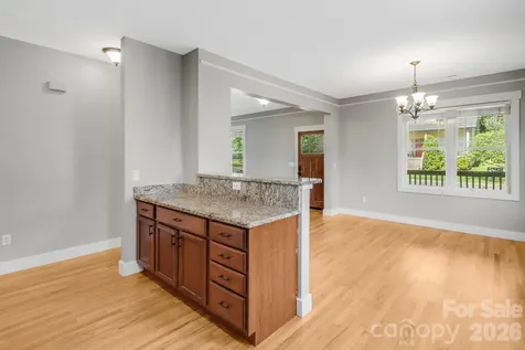 123 Estelle Park Drive Asheville NC 28806