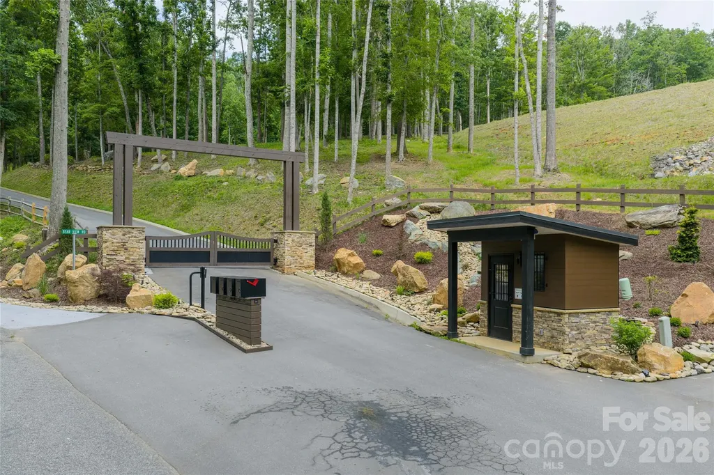 99999 Bear View Road Weaverville NC 28787
