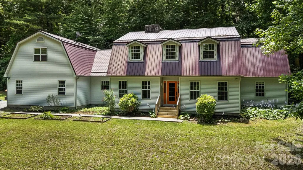 94 Paradise Cove Road Penrose NC 28766
