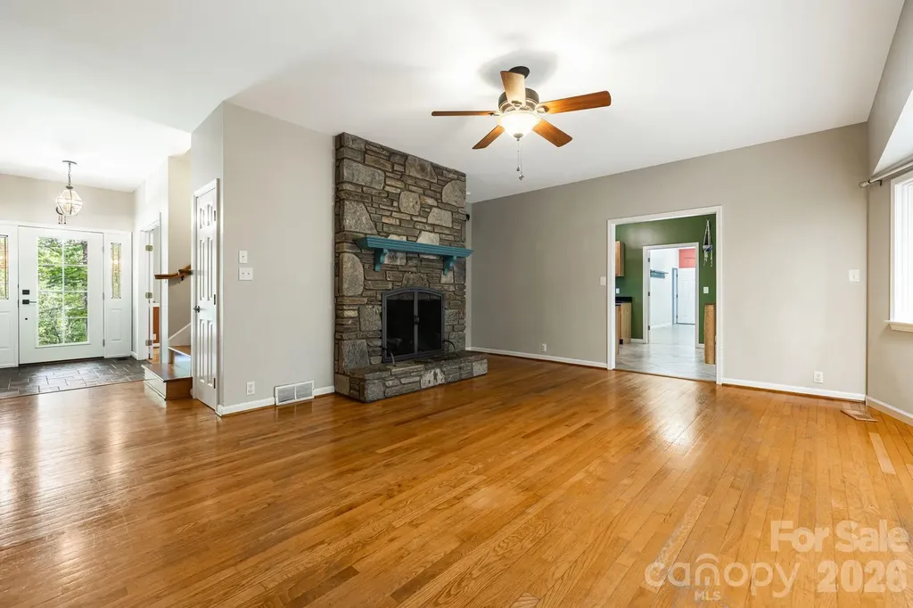 94 Paradise Cove Road Penrose NC 28766