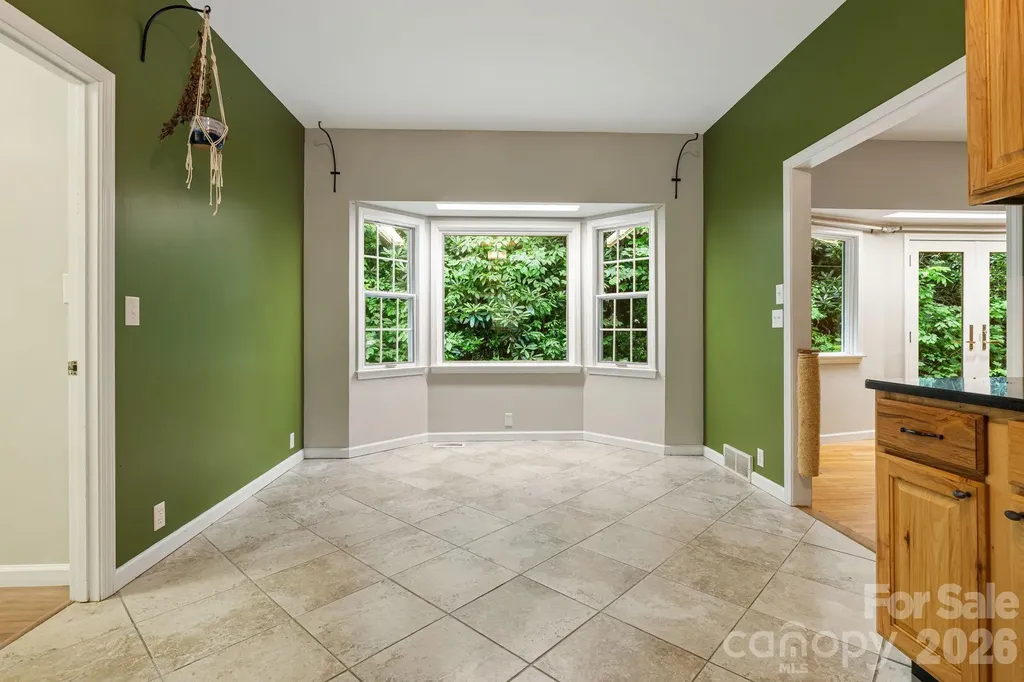94 Paradise Cove Road Penrose NC 28766