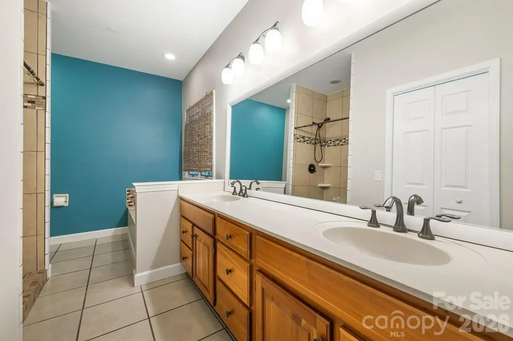 94 Paradise Cove Road Penrose NC 28766