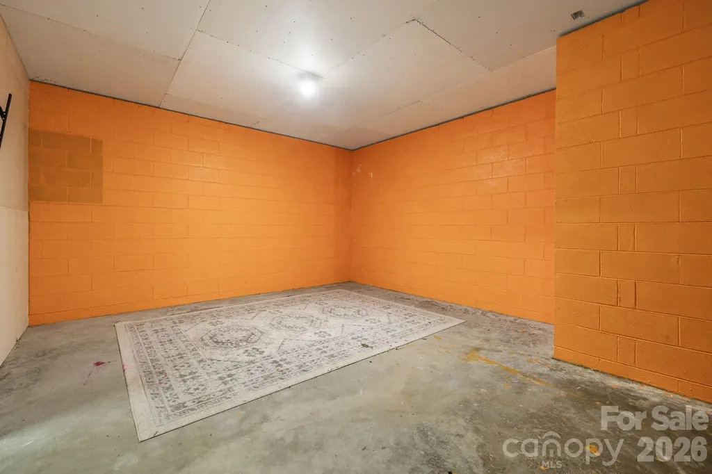 94 Paradise Cove Road Penrose NC 28766