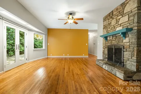 94 Paradise Cove Road Penrose NC 28766