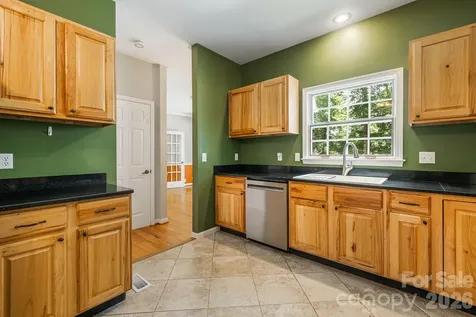 94 Paradise Cove Road Penrose NC 28766