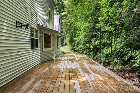 94 Paradise Cove Road Penrose NC 28766