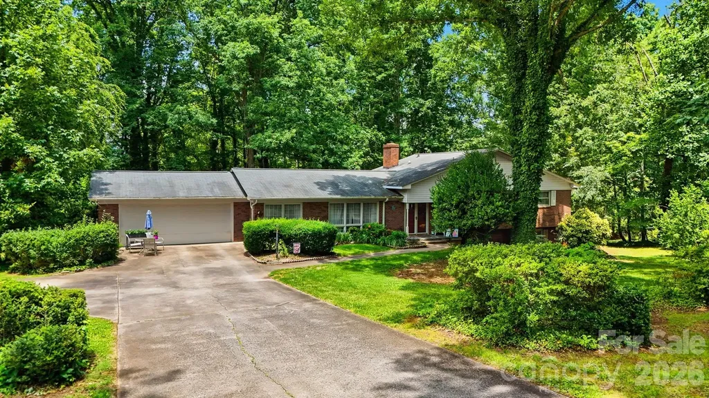 200 Westwood Drive Morganton NC 28655
