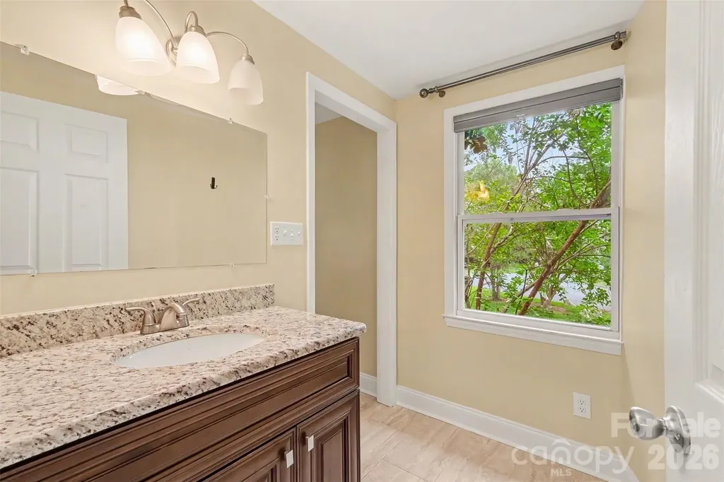 7111 Cedar Lake Court Charlotte NC 28226
