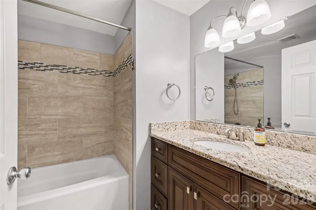 7111 Cedar Lake Court Charlotte NC 28226