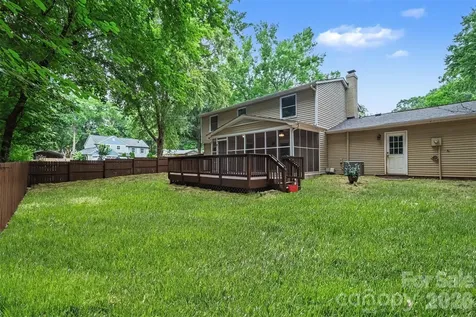 7111 Cedar Lake Court Charlotte NC 28226