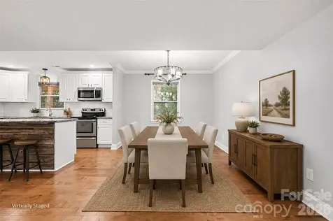 7111 Cedar Lake Court Charlotte NC 28226