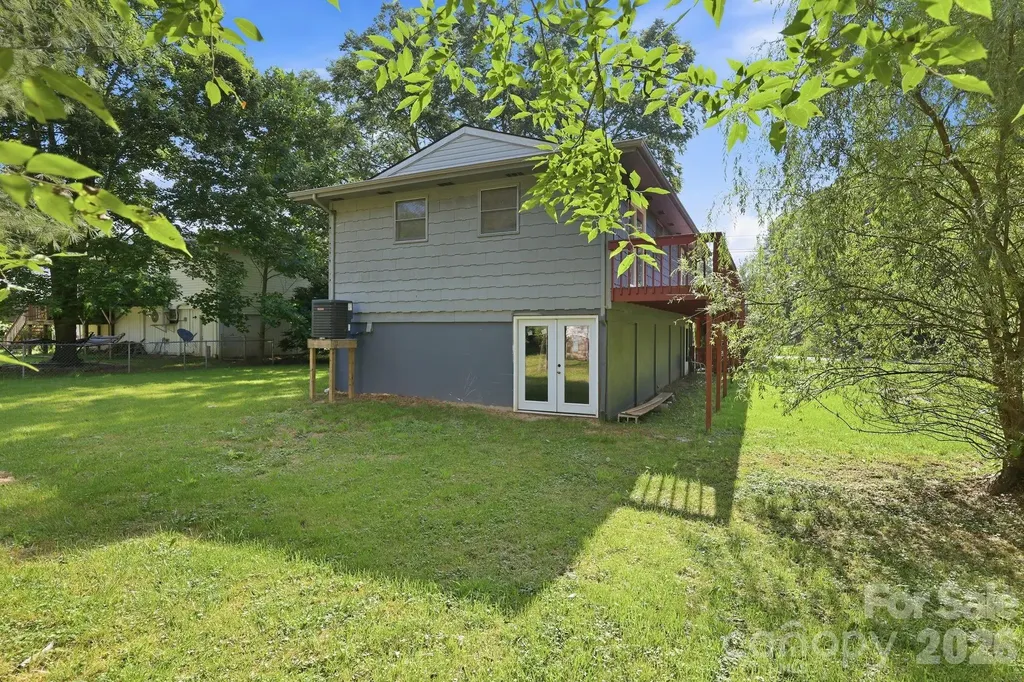 65 Spencer Street Clyde NC 28721