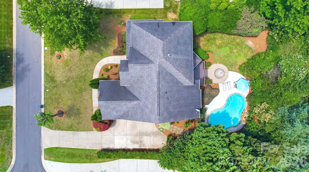 12319 Summer Breeze Court Charlotte NC 28277