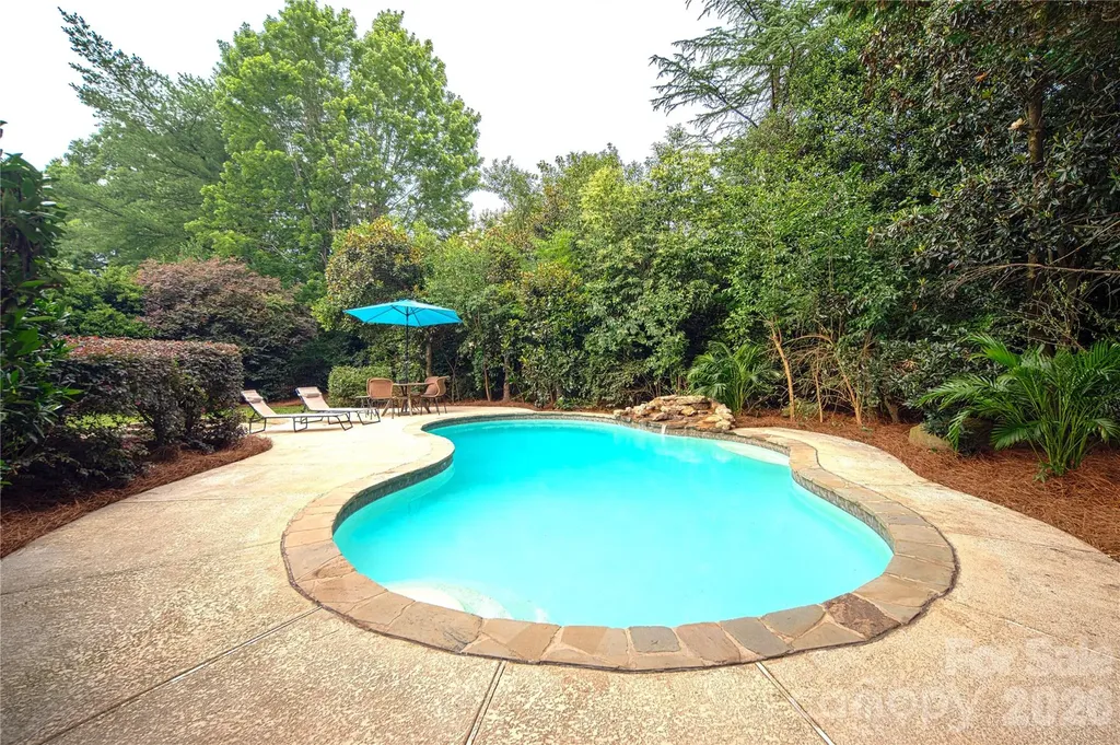 12319 Summer Breeze Court Charlotte NC 28277